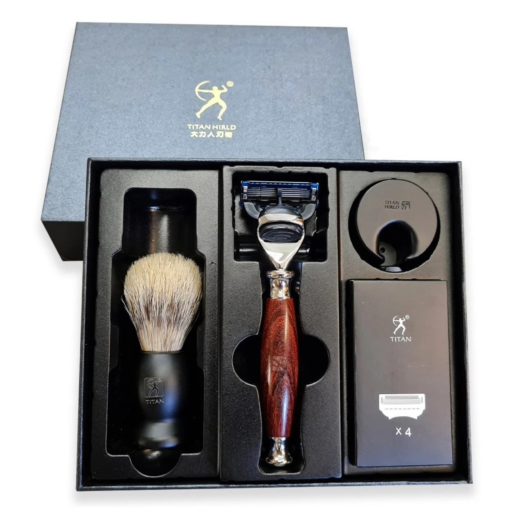 foto D�rkov� sada na holen� TITAN, mahagonov� strojek, podstavec, 4 hlavice, �t�tka, stylov� krabi�ka